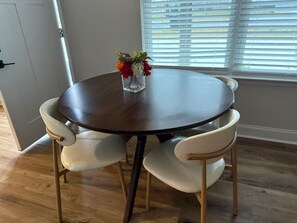 Dining - Stylish | Pvt Baths | Minutes to Shopping & Dining (Anderson)