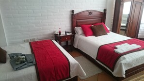 Habitación Confort con 2 camas individuales, vistas al jardín