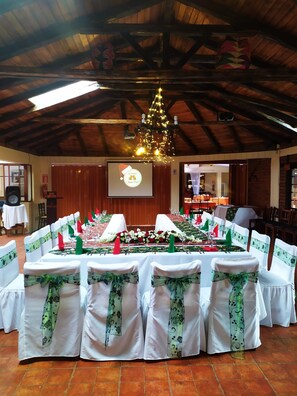 Banquet hall