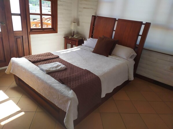 Classic Room, Pool View | Free WiFi - Imperio Real - Hosteria (San Miguel de Salcedo)
