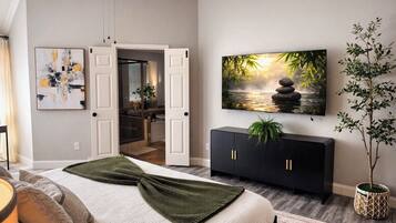 4 bedrooms, desk, iron/ironing board, travel crib