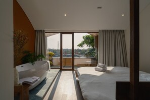 Deluxe tweepersoonskamer, balkon, uitzicht op meer