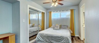 Gorgeous 3-bedroom condo with AC in Corpus Christi and completely furnished