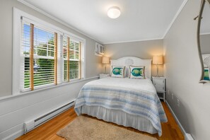 2 bedrooms, iron/ironing board, free WiFi, bed sheets - Charming Cape Cod Cottage with Pool Near Red River Beach (Harwich Port)