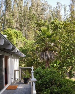 Property grounds - Aptos Hills Getaway - Welcome to Oak Landing (Aptos)