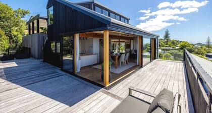 Tiri Bay Views - Our Island