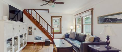 Televisión, chimenea