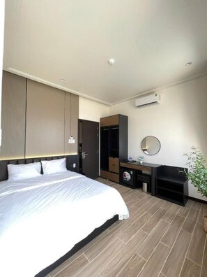 Double Room, Balcony - The Grand Hotel Vĩnh Long (Vinh Long)