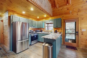Fridge, microwave, oven, stovetop - Dog-friendly, cozy cabin with oversized hot tub & gas fireplace on a wooded lot (Blue Ridge)