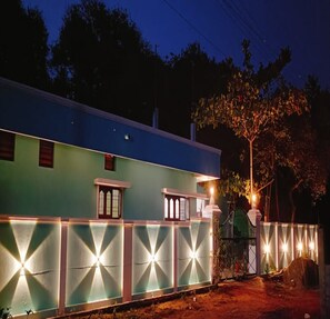 Unclassified image, 3 of 12, button - Villa De Grand (Kuilapalayam)