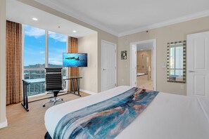 1 bedroom, free WiFi, bed sheets - Corner Suite with Strip View, F1, Balcony at MGM Signature, NO Resort Fee - 1621 (Las Vegas)