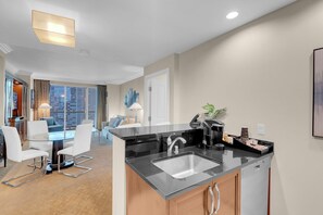 Interior - Corner Suite with Strip View, F1, Balcony at MGM Signature, NO Resort Fee - 1621 (Las Vegas)