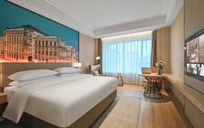 Luxury Double Room, City View | Hypo-allergenic bedding, down comforters, pillowtop beds, minibar - Vienna International Hotel Guangzhou Baiyun International Airport Xialiang Metro Station Branch - Free Shuttle Bus to Guangzhou Baiyun International Airport (Guangzhou)