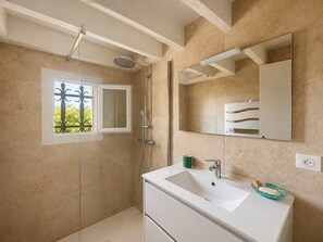 Bathroom - Charming and Quiet Cottage – Sainte-Maxime (STE MAXIME)