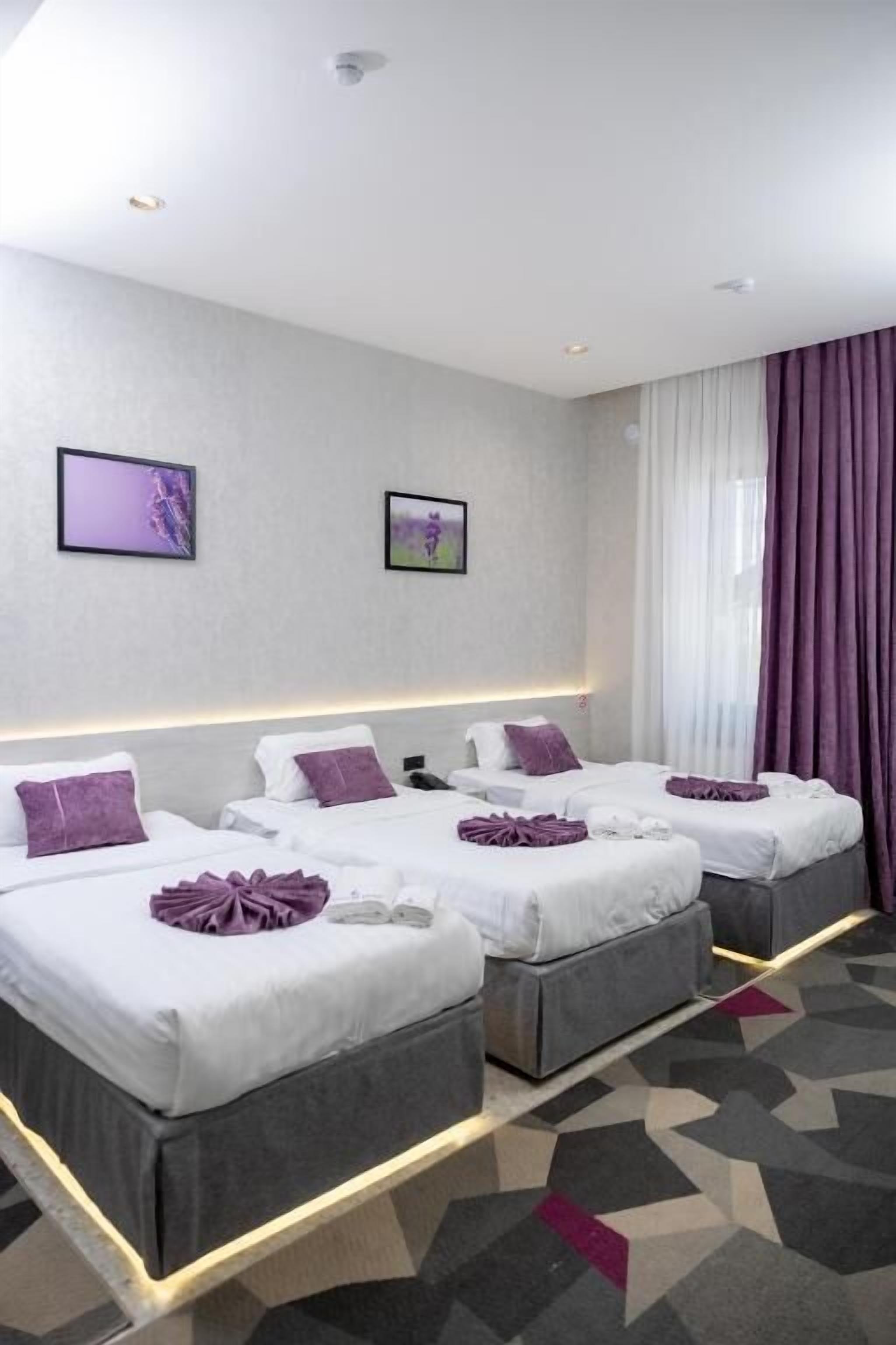 Standard trippelrum - icke-rökare - utsikt mot staden