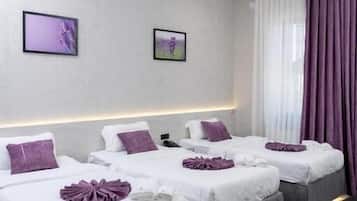 Standard Triple Room, Non Smoking, City View