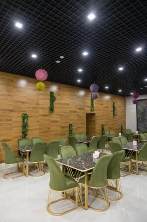 Dining - Lavanda Hotel (Tashkent)