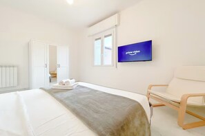 Familienapartment, Mehrere Schlafzimmer (Boccaccio) | 2 Schlafzimmer, Bettwäsche