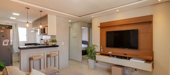 Apto com Churrasqueira e Quadra no Real Parque