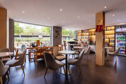 酒吧(店内)