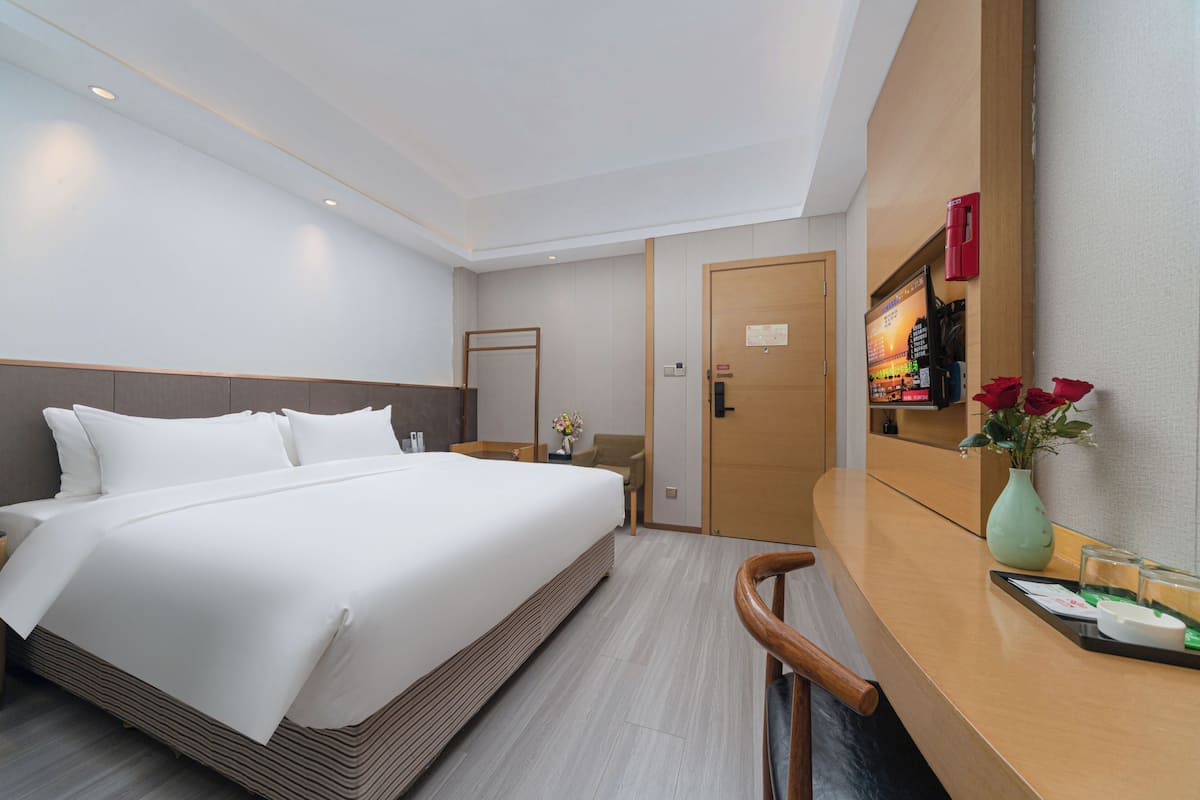 Superior Double Room, City View