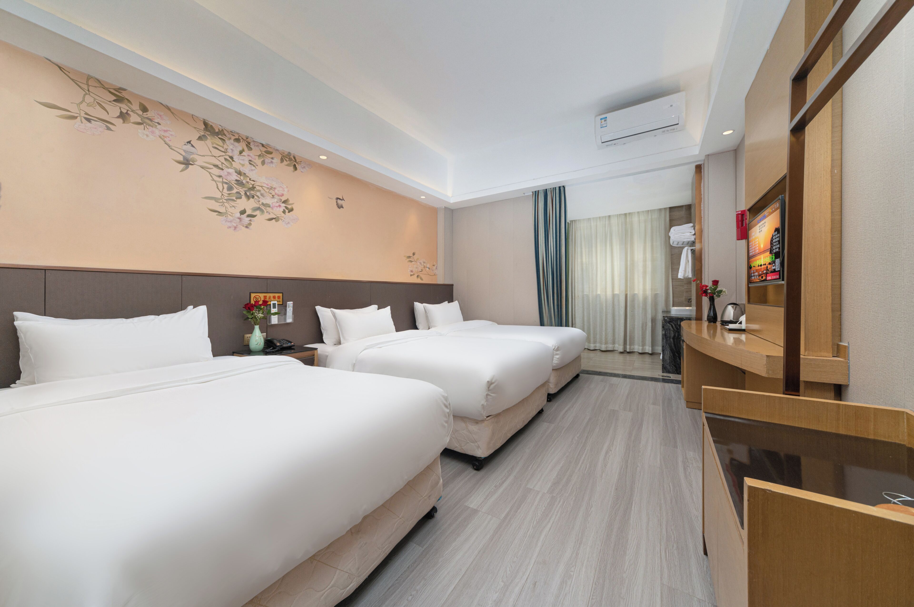 Luxury-Dreibettzimmer, Stadtblick