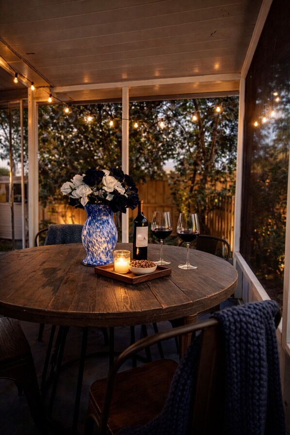 Outdoor dining