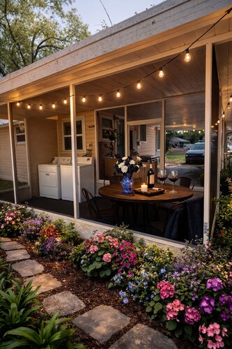 Pink Cottage on 11th