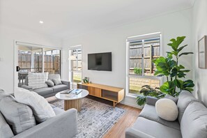 Imagen sin descripción, 4 de 18, botón