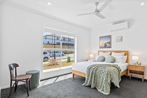 4 chambres, fer et planche à repasser, Wi-Fi, draps fournis