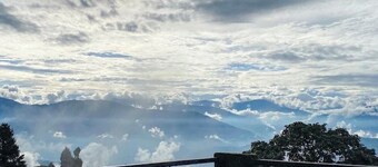 Terrific 3-bedroom house in quaint Darjeeling for your getaway