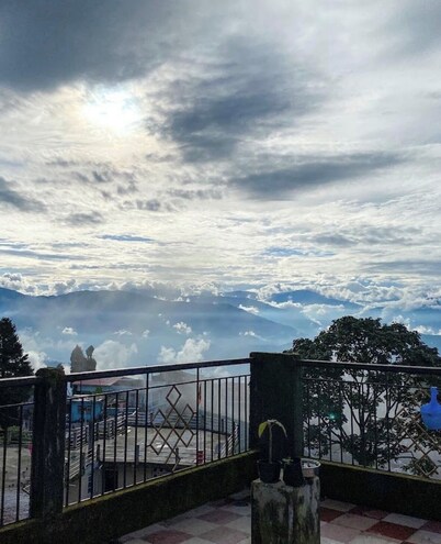 Terrific 3-bedroom house in quaint Darjeeling for your getaway