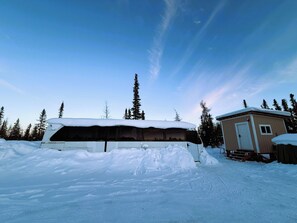 Exterior - Birch Bus in North Pole (North Pole)