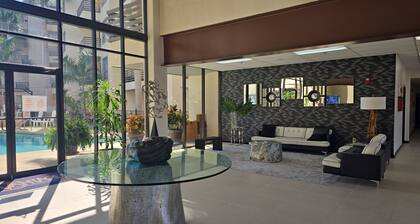 Spacious 3Bedroom Apartment in Gated Community Prime Location, 1Mi from Shopping