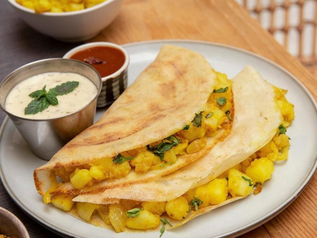 Desayuno buffet diario (INR 150 por persona)