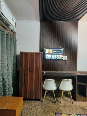 Habitació doble Deluxe, balcó, vistes a la ciutat | Interior