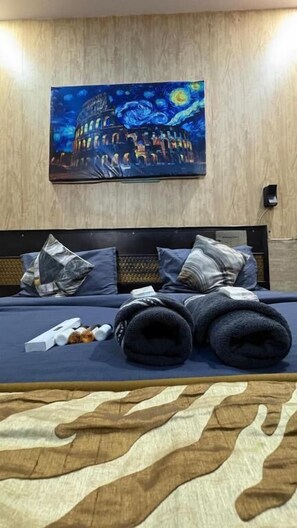 Deluxe Double Room, Balcony, City View | Free WiFi