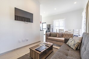 Televisie en een open haard