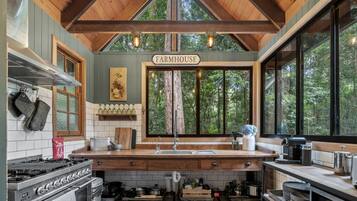 Apartment | Private kitchen