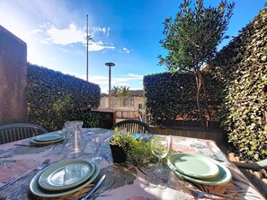 Outdoor dining - Plage sud by Interhome (Capbreton)