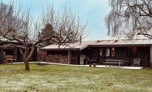 Exterior - Charming and cozy cottage (Tranekær)