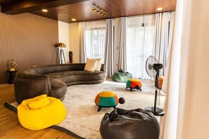 Villa de lujo, 3 habitaciones | Área de sala de estar