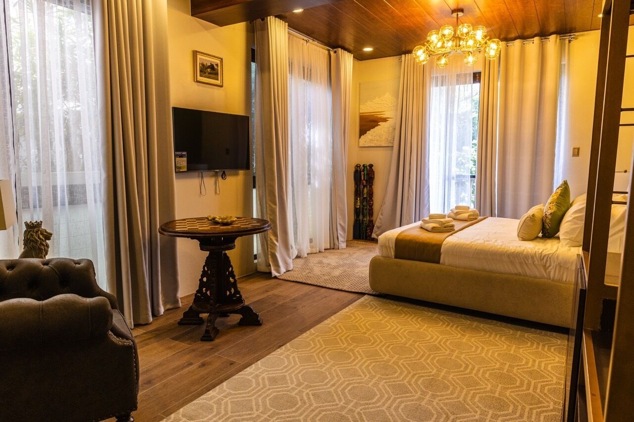 Luxury Villa, 3 Bedrooms | Meja, ruang kerja komputer riba, Wi-fi percuma 