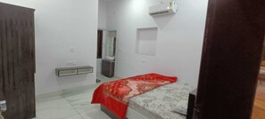 Unclassified image, 3 of 12, button - Hotel Maa Karni Darbar (Bikaner)