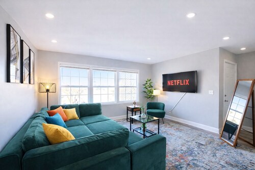 Cozy 1BR Retreat with Parking Close to Downtown Birmingham and UBA