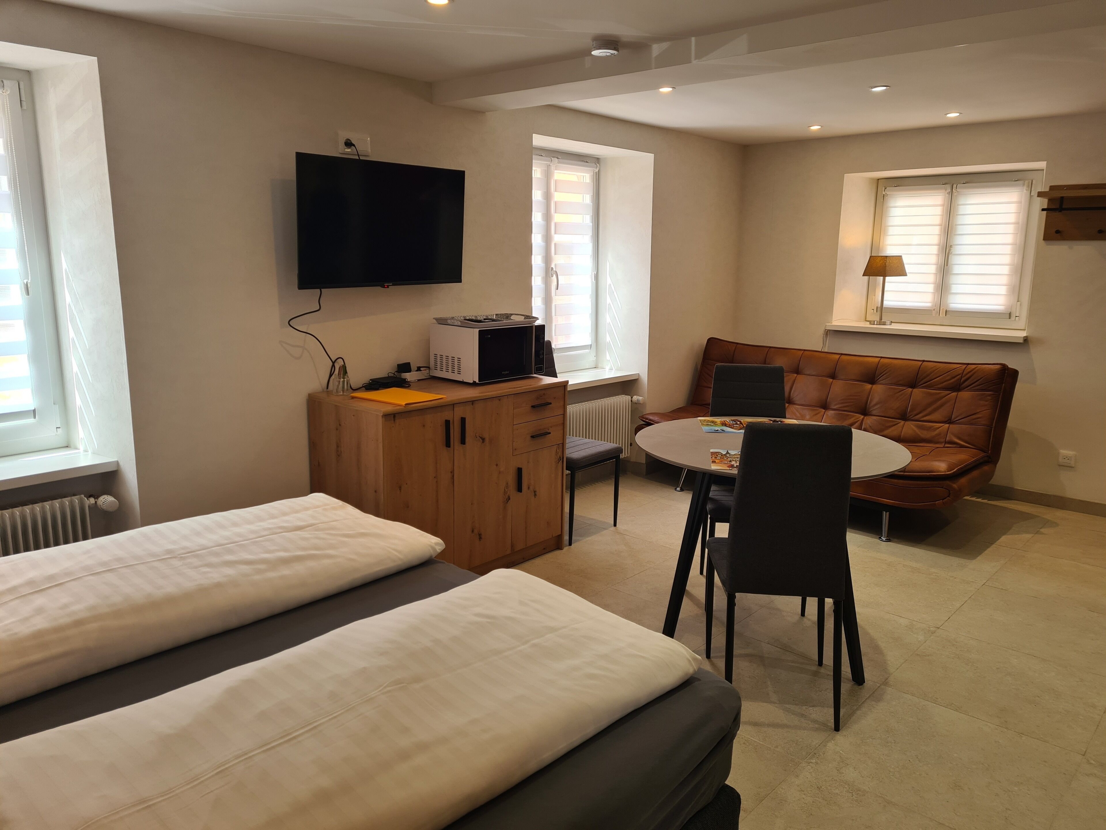 1 chambre, fer et planche à repasser, Wi-Fi, draps fournis