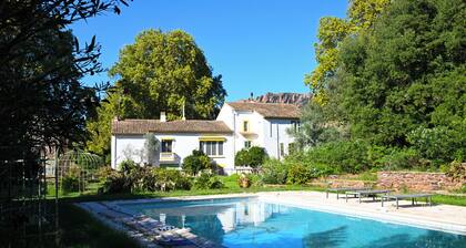 La Bastide du Castellas, Provencal charm between sea and nature