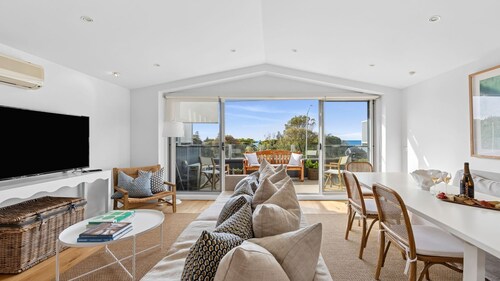 Oceanview on Mountjoy