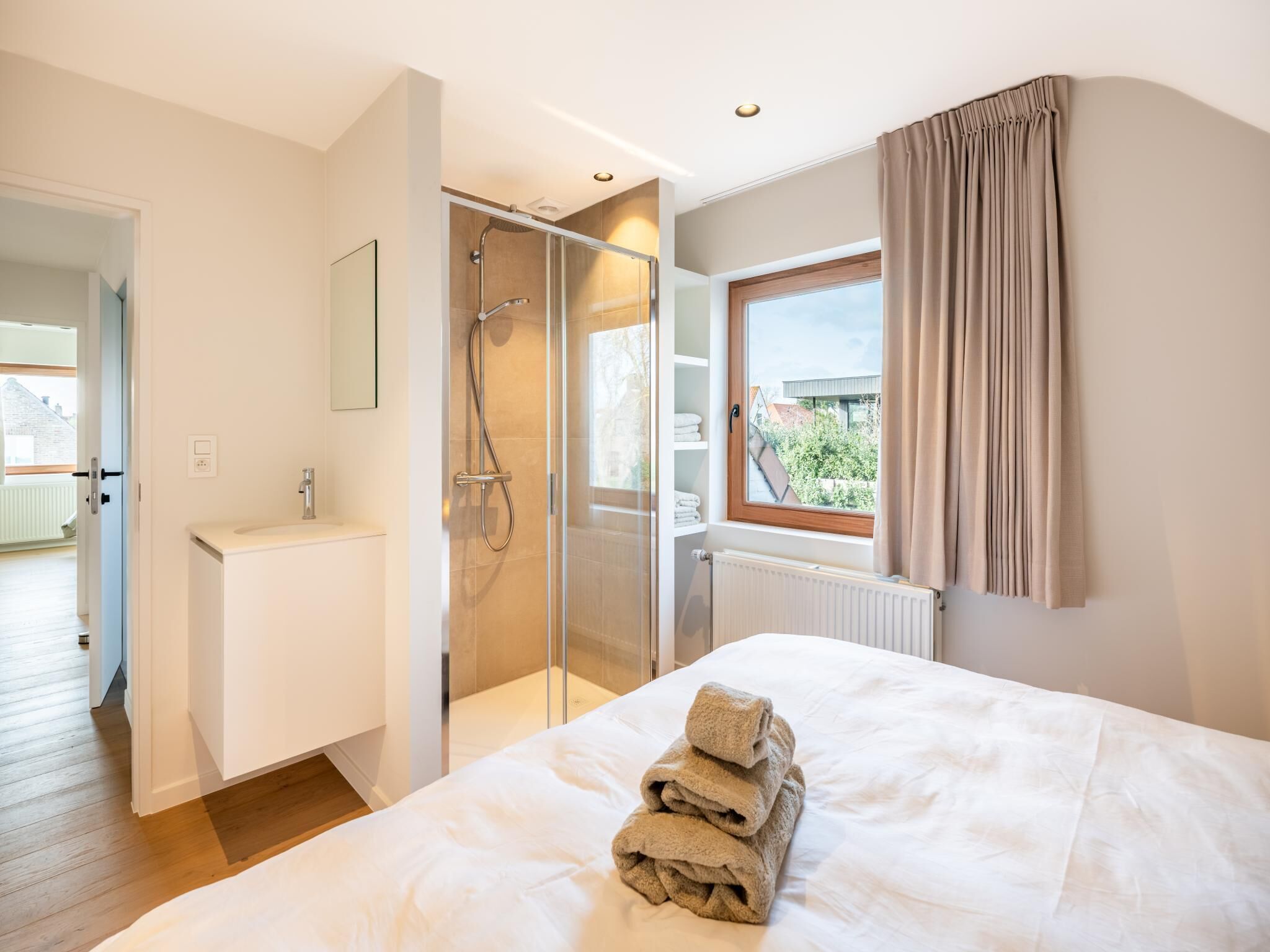 5 chambres, accès Internet