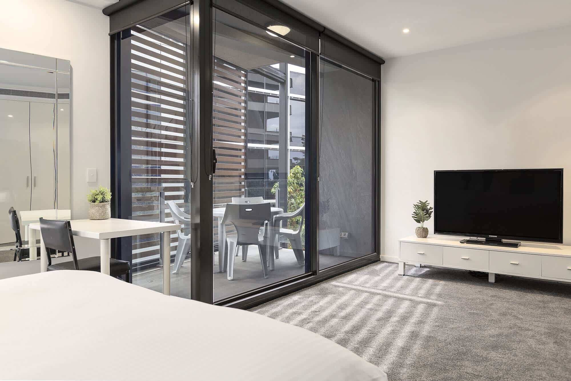 3 bedrooms, desk, iron/ironing board, WiFi